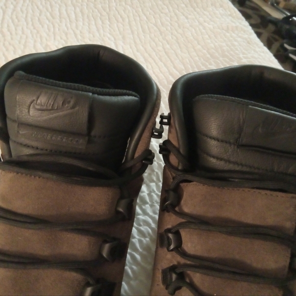 Nike Cygnal Baroque Brown Black Waterproof Boots - Picture 5 of 8